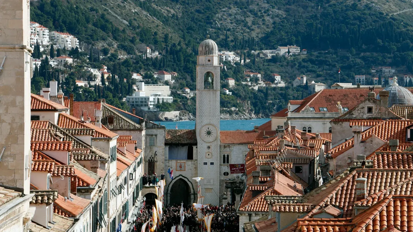 Vieille ville de Dubrovnik au coucher du soleil